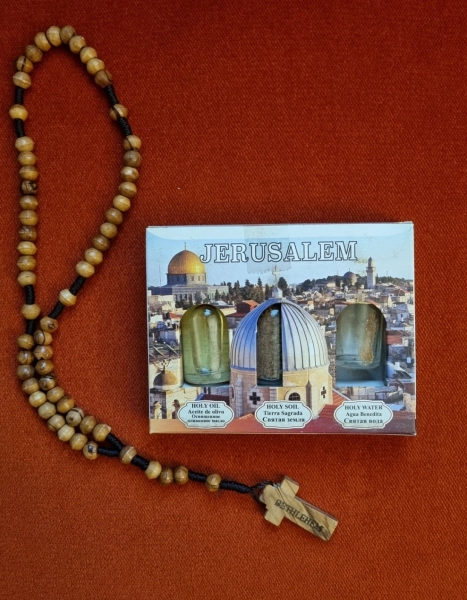 roseri chain with holly water oil and soil